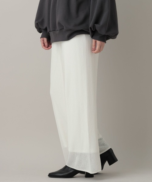 A part by(アパートバイ)の「スカシアミニットパンツ(その他パンツ・レディース・オフホワイト/ブラック・FREE)」の4枚目の写真
