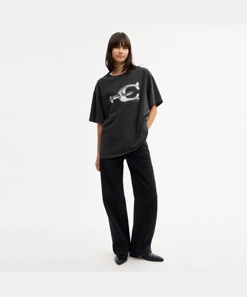 COACH(コーチ)の「スクリュー リラックスド Tシャツ・オーガニック コットン(Tシャツ/カットソー・メンズ・ブラック系その他・SMALL/MEDIUM/LARGE)」の5枚目の写真