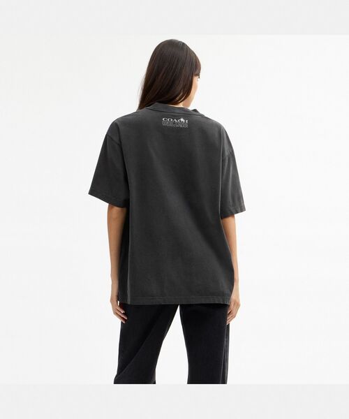 COACH(コーチ)の「スクリュー リラックスド Tシャツ・オーガニック コットン(Tシャツ/カットソー・メンズ・ブラック系その他・SMALL/MEDIUM/LARGE)」の6枚目の写真