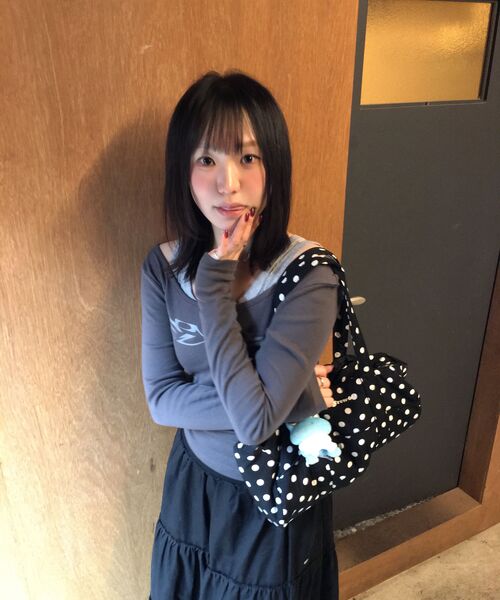 PORTERNA（ポルテナ）の「GRAPHIC U-NECK LONG SLEEVE T-SHIRT-CHARCOAL（Tシャツ/カットソー・レディース・その他・X-SMALL）」の9枚目の写真