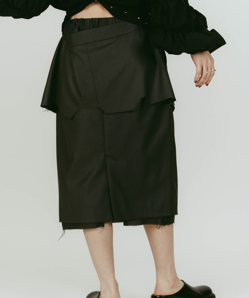 Knuth Marf(クヌースマーフ)の「Knuth Marf cut layered mid lengthskirt(スカート・レディース・ブラック・X-SMALL/SMALL)」の15枚目の写真