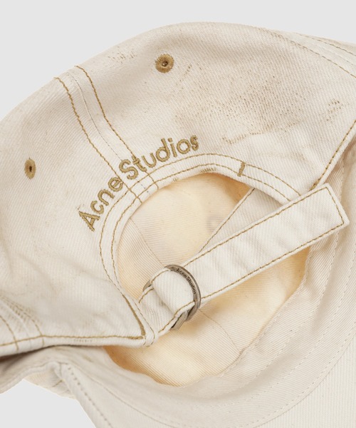 Acne Studios（アクネストゥディオズ）の「FN-UX-HATS000388（キャップ・レディース・ホワイト・ONE SIZE）」の4枚目の写真
