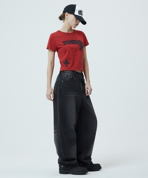 MAHAGRID(マハグリッド)の「『mahagrid/マハグリッド』GOTHIC APPLIQUE CROP TEE/ゴシック アップリケ クロップ Tシャツ(Tシャツ/カットソー・レディース・レッド/ホワイト・XS/S)」の8枚目の写真