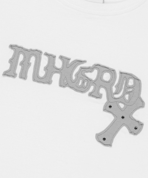 MAHAGRID(マハグリッド)の「『mahagrid/マハグリッド』GOTHIC APPLIQUE CROP TEE/ゴシック アップリケ クロップ Tシャツ(Tシャツ/カットソー・レディース・レッド/ホワイト・XS/S)」の5枚目の写真