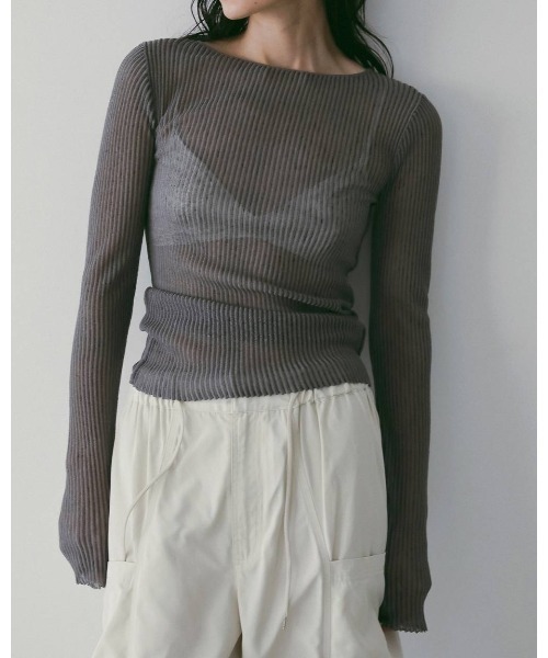 anuke(アンヌーク)の「Sheer Stripe Knit(Tシャツ/カットソー・メンズ・チャコールグレー/オフホワイト・FREE)」の2枚目の写真
