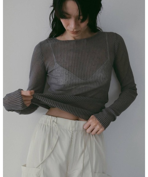 anuke(アンヌーク)の「Sheer Stripe Knit(Tシャツ/カットソー・メンズ・チャコールグレー/オフホワイト・FREE)」の9枚目の写真