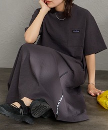 THOUSAND MILE（サウザンドマイル）の「【WEB先行予約】[THOUSAND MILE サウザンド マイル] 別注 シアサッカー ロゴジップ ショートスリーブワンピース（ワンピース）」