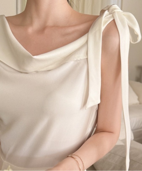 FREE STYLISTS(フリー スタイリスト)の「YUGA_YGMC Korean style off-the-shoulder flared dress(ドレス・レディース・ブラック/ホワイト・FREE)」の22枚目の写真