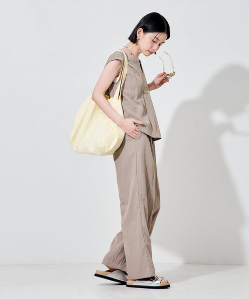 FREAK'S STORE(フリークスストア)の「【セットアイテム】 SUMMERCOOL スキッパーブラウスセットアップ/接触冷感(セットアップ・レディース・ダークネイビー/ブラック/ベージュ/ブラウン・MEDIUM/SMALL)」の15枚目の写真