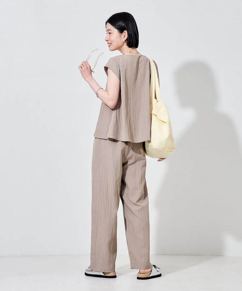 FREAK'S STORE(フリークスストア)の「【セットアイテム】 SUMMERCOOL スキッパーブラウスセットアップ/接触冷感(セットアップ・レディース・ダークネイビー/ブラック/ベージュ/ブラウン・MEDIUM/SMALL)」の16枚目の写真