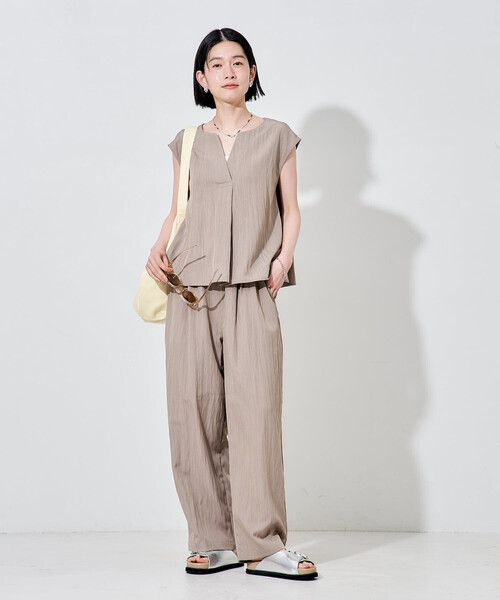 FREAK'S STORE(フリークスストア)の「【セットアイテム】 SUMMERCOOL スキッパーブラウスセットアップ/接触冷感(セットアップ・レディース・ダークネイビー/ブラック/ベージュ/ブラウン・MEDIUM/SMALL)」の17枚目の写真