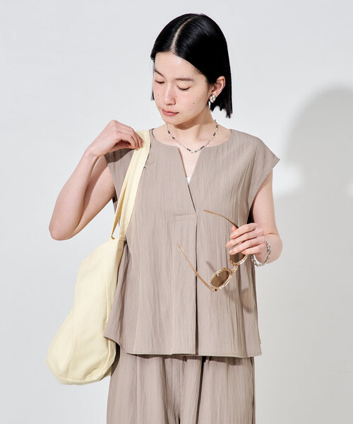 FREAK'S STORE(フリークスストア)の「【セットアイテム】 SUMMERCOOL スキッパーブラウスセットアップ/接触冷感(セットアップ・レディース・ダークネイビー/ブラック/ベージュ/ブラウン・MEDIUM/SMALL)」の18枚目の写真