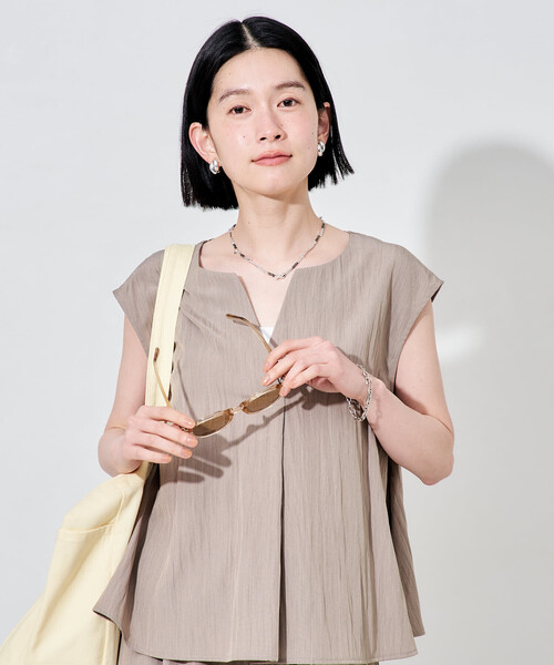 FREAK'S STORE(フリークスストア)の「【セットアイテム】 SUMMERCOOL スキッパーブラウスセットアップ/接触冷感(セットアップ・レディース・ダークネイビー/ブラック/ベージュ/ブラウン・MEDIUM/SMALL)」の21枚目の写真