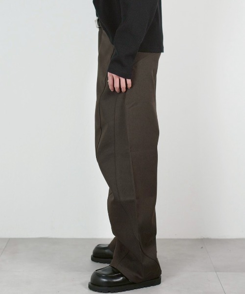 Chikashitsu +】Curve line wide pants / 【チカシツプラス】カーブ