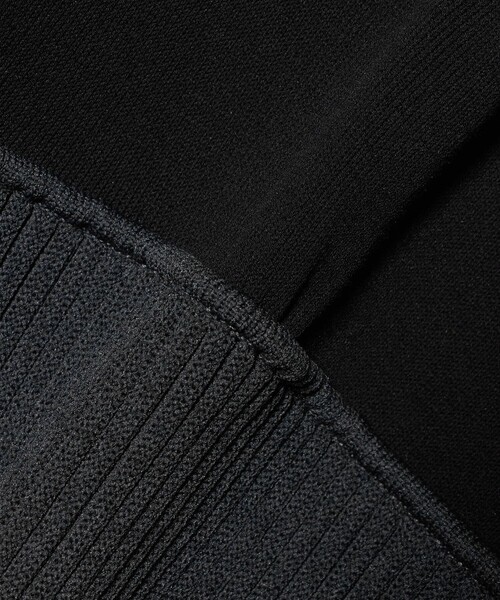 UNITED ARROWS（ユナイテッドアローズ）の「ビスチェ コンビ ニット ‐ウォッシャブル‐（ニット/セーター・レディース・ダークグレー/ブラック/ネイビー・FREE）」の19枚目の写真