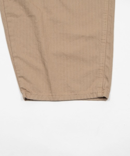 Figments(フィグメンツ)の「フラップスタッズヘリンボーンパンツ(その他パンツ・レディース・ベージュ・LARGE/SMALL/MEDIUM)」の5枚目の写真