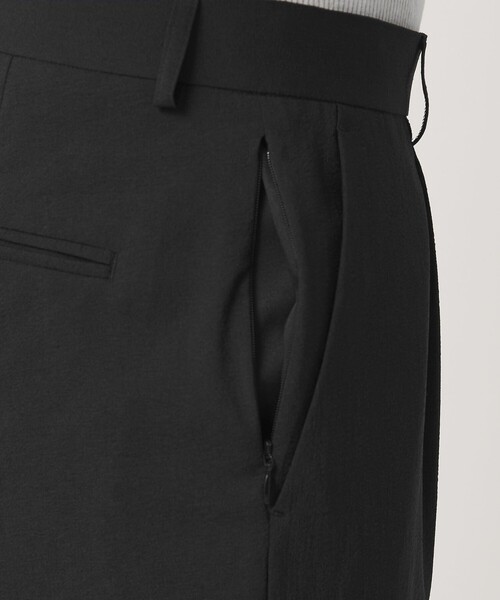 BEAUTY&YOUTH UNITED ARROWS(ビューティーアンドユースユナイテッドアローズ)の「【WEB限定 WARDROBE SMART】サマーファンクション 1P ワイド スラックス【吸水速乾】(スラックス・メンズ・ブラック/ダークグレー/オリーブ・S/M/L/XL)」の19枚目の写真