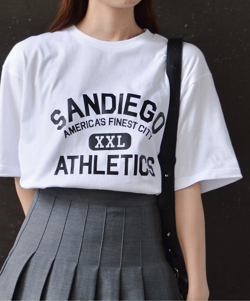 spiritoso(スピリトーゾ)の「カレッジプリントT(SANDIEGO)(Tシャツ/カットソー・レディース・ホワイト系その他2/チャコール/ネイビー/ホワイト系その他・LARGE/MEDIUM)」の2枚目の写真
