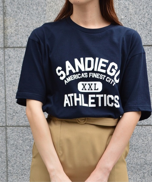 spiritoso(スピリトーゾ)の「カレッジプリントT(SANDIEGO)(Tシャツ/カットソー・レディース・ホワイト系その他2/チャコール/ネイビー/ホワイト系その他・LARGE/MEDIUM)」の1枚目の写真