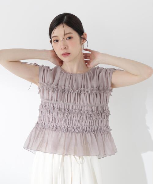 a/mie(アミー)の「【青島心さん着用】<a>シャーリングフリルブラウス / 1216219500 【WEB限定カラーあり】(シャツ/ブラウス・レディース・ブルー/グレー/ネイビー/ピンク/ホワイト・FREE)」の8枚目の写真