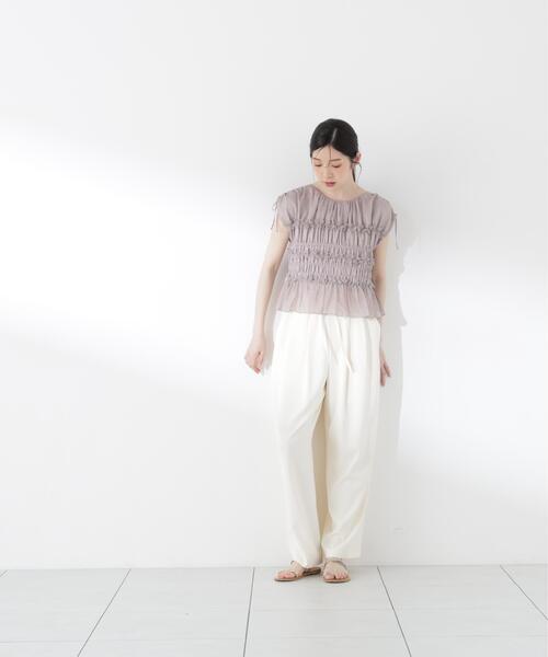a/mie(アミー)の「【青島心さん着用】<a>シャーリングフリルブラウス / 1216219500 【WEB限定カラーあり】(シャツ/ブラウス・レディース・ブルー/グレー/ネイビー/ピンク/ホワイト・FREE)」の12枚目の写真