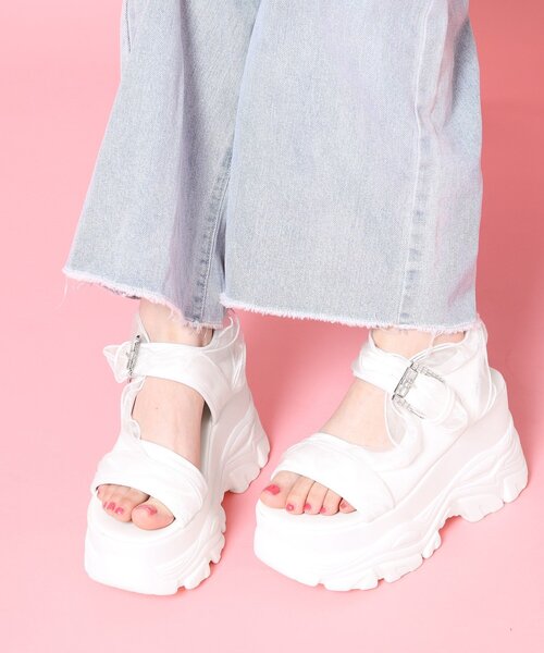 cs T&P(シーエスティーアンドピー)の「厚底ダブルソールシフォンサンダル(サンダル・レディース・ブラック/ホワイト・M/S/LL/L)」の3枚目の写真