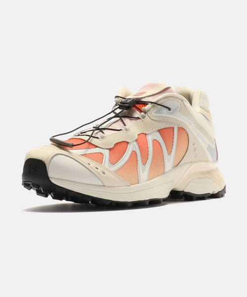 SALOMON(サロモン)の「SALOMON XT-WHISPER L47761700(スニーカー・メンズ・ベージュ・27.5cm/28cm/28.5cm/29cm/26cm/26.5cm/27cm)」の2枚目の写真