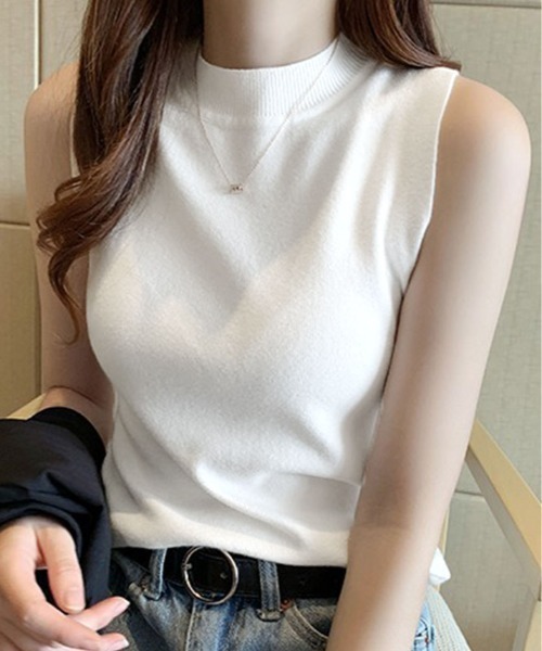 kirakiraShop(キラキラショップ)の「モックネック ノースリーブ ニット(タンクトップ・レディース・グレー/レッド/クリーム/ホワイト/ブラック/グリーン・FREE)」の1枚目の写真