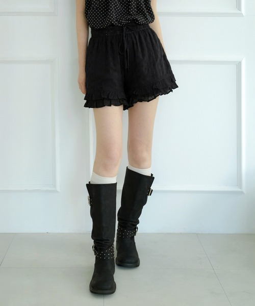 by muni:r(バイ ムニール)の「サマーパンチングレースダブルフリルショートパンツ/2026 SS COLLECTION(その他パンツ・レディース・ホワイト/ブラック・FREE)」の21枚目の写真