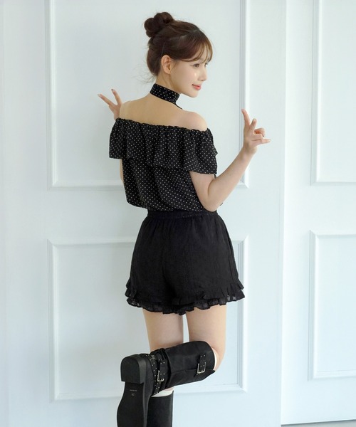 by muni:r(バイ ムニール)の「サマーパンチングレースダブルフリルショートパンツ/2026 SS COLLECTION(その他パンツ・レディース・ホワイト/ブラック・FREE)」の22枚目の写真