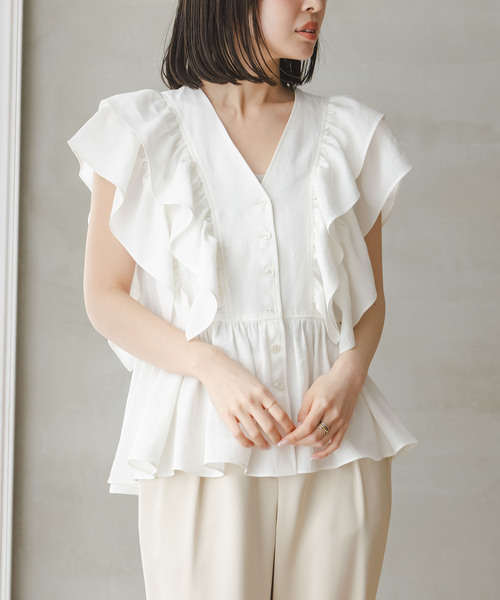 Noble(ノーブル)の「《追加》【洗える】ウォーターエッジフリルブラウス(シャツ/ブラウス・レディース・レッド/ホワイト/ブルー・FREE)」の4枚目の写真