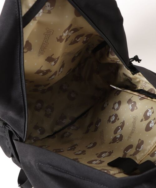 MEI OCEAN(メイオーシャン)の「メイオーシャン×モンチッチ リュックサック 28L(ST)(バックパック/リュック・メンズ・ブラック・FREE)」の4枚目の写真