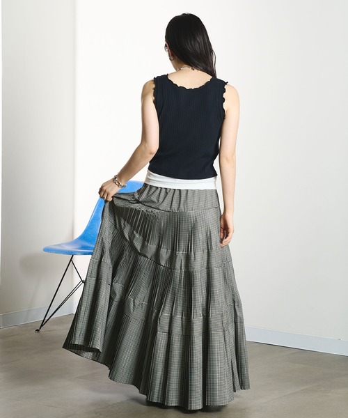 ROSE BUD(ローズバッド)の「LAYERED TANKTOP(タンクトップ・レディース・グレー/ホワイト/ブラック・ONE SIZE)」の18枚目の写真