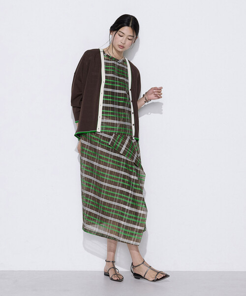 K.T KIYOKO TAKASE(キヨコタカセ)の「カラートリミング ニットカーディガン(カーディガン/ボレロ・レディース・ブラウン/ネイビー・FREE)」の8枚目の写真