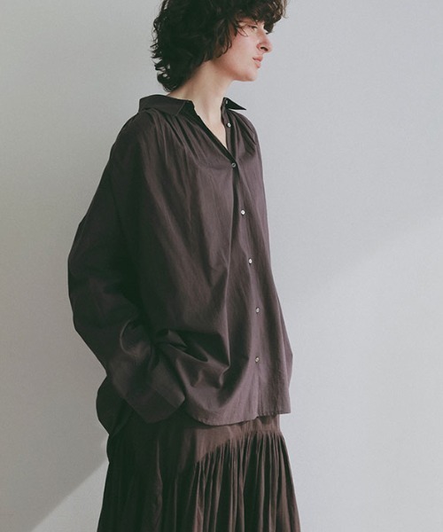 ETRE TOKYO(エトレトウキョウ)の「エアリーコットンガーメントダイシャツ(シャツ/ブラウス・レディース・ホワイト/ブルー/ブラウン・FREE)」の18枚目の写真