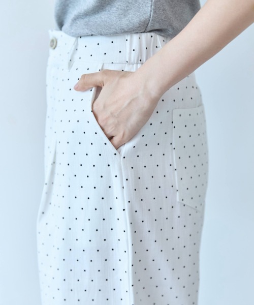 flaeu(フラユ)の「Pin Dot Relax Pants(デニムパンツ・レディース・ホワイト/ブラック・LARGE/MEDIUM)」の17枚目の写真