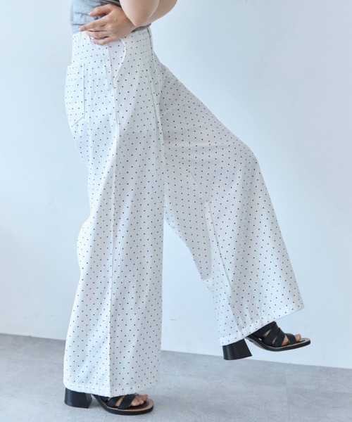 flaeu(フラユ)の「Pin Dot Relax Pants(デニムパンツ・レディース・ホワイト/ブラック・LARGE/MEDIUM)」の19枚目の写真