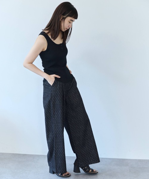 flaeu(フラユ)の「Pin Dot Relax Pants(デニムパンツ・レディース・ホワイト/ブラック・LARGE/MEDIUM)」の11枚目の写真
