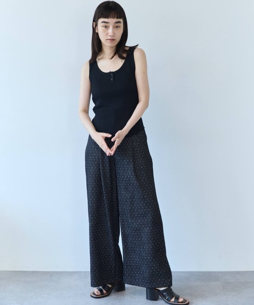 flaeu(フラユ)の「Pin Dot Relax Pants(デニムパンツ・レディース・ホワイト/ブラック・LARGE/MEDIUM)」の10枚目の写真