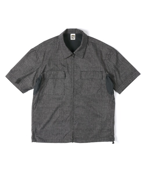 The DUFFER of ST.GEORGE(ザダファーオブセントジョージ)の「セットアップ対応 ポリエステルドットメッシュ 半袖シャツ(シャツ/ブラウス・メンズ・ネイビー/グレー・LARGE/MEDIUM)」の2枚目の写真