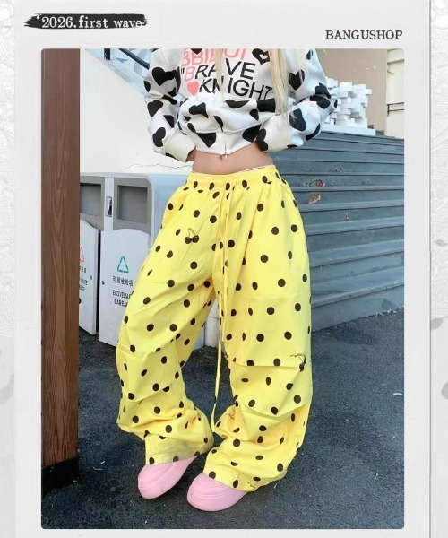 Ritzy（リッツィー）の「ドット柄タック入りルーズカーゴワイドパンツ（その他パンツ・レディース・ホワイト・M）」の6枚目の写真