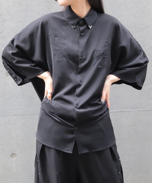 刀×スタッズ半袖シャツ（シャツ/ブラウス）｜REZEN（リゼン）の