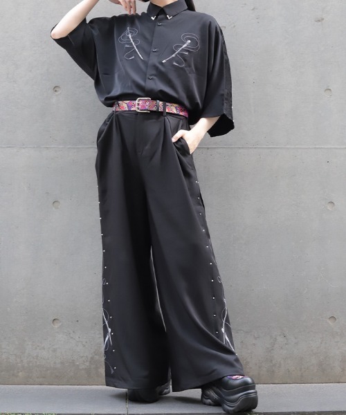 REZEN（リゼン）の「刀×スタッズ半袖シャツ（シャツ/ブラウス・メンズ・ブルーパープル/ローズ/ライトグレー/ブラック・MEDIUM/LARGE）」の9枚目の写真