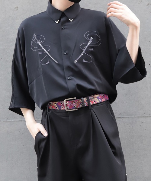 REZEN（リゼン）の「刀×スタッズ半袖シャツ（シャツ/ブラウス・メンズ・ブルーパープル/ローズ/ライトグレー/ブラック・MEDIUM/LARGE）」の10枚目の写真