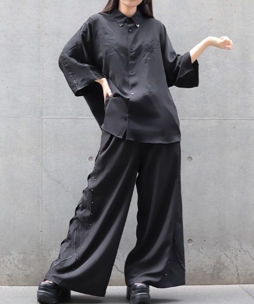 REZEN（リゼン）の「刀×スタッズ半袖シャツ（シャツ/ブラウス・メンズ・ブルーパープル/ローズ/ライトグレー/ブラック・MEDIUM/LARGE）」の12枚目の写真