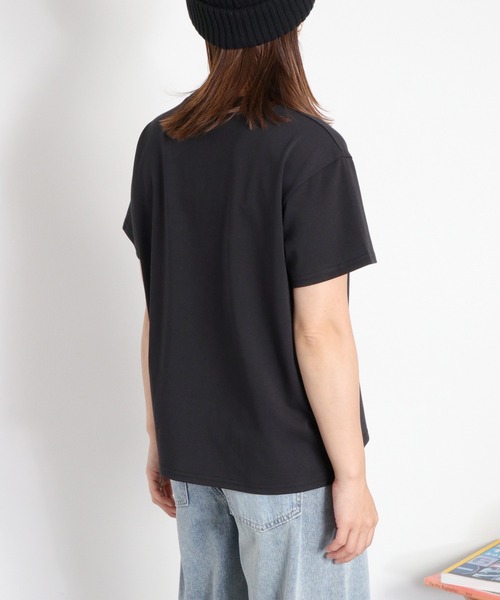 cepo(セポ)の「〈接触冷感 ICE TEE〉箔ドット ロゴプリントショートスリーブTee(Tシャツ/カットソー・レディース・ブラック/オフホワイト・M)」の3枚目の写真