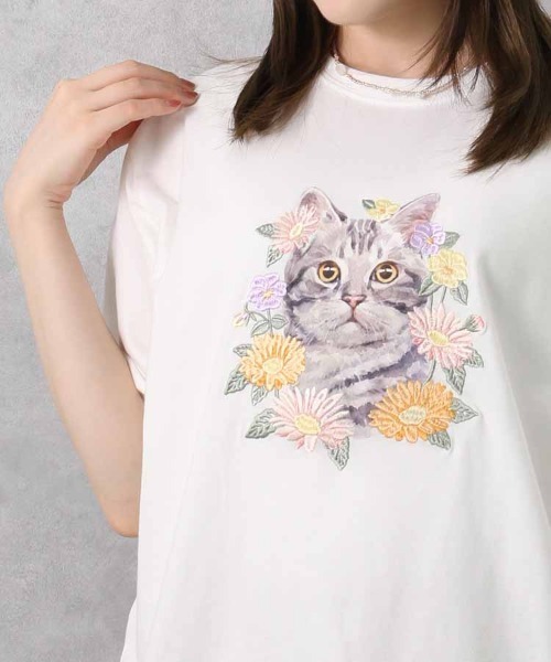 Bleu Bleuet(ブルーブルーエ)の「le petaleフラワー刺繍catTシャツ(Tシャツ/カットソー・レディース・グレー系その他/ホワイト系その他/グレー系その他2/ホワイト系その他2・FREE)」の17枚目の写真