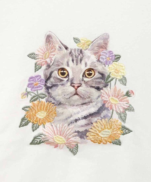 Bleu Bleuet(ブルーブルーエ)の「le petaleフラワー刺繍catTシャツ(Tシャツ/カットソー・レディース・グレー系その他/ホワイト系その他/グレー系その他2/ホワイト系その他2・FREE)」の10枚目の写真