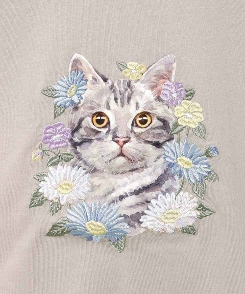 Bleu Bleuet(ブルーブルーエ)の「le petaleフラワー刺繍catTシャツ(Tシャツ/カットソー・レディース・グレー系その他/ホワイト系その他/グレー系その他2/ホワイト系その他2・FREE)」の11枚目の写真
