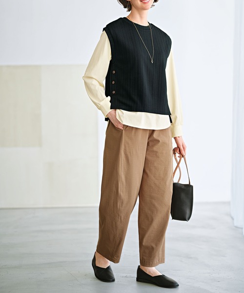 BELLUNA PLUS（ベルーナ）の「ジャカード素材裾ボタンアンサンブル（Tシャツ/カットソー・レディース・ブラウン/ブラック/モスグリーン・LARGE/MEDIUM/X-LARGE）」の10枚目の写真